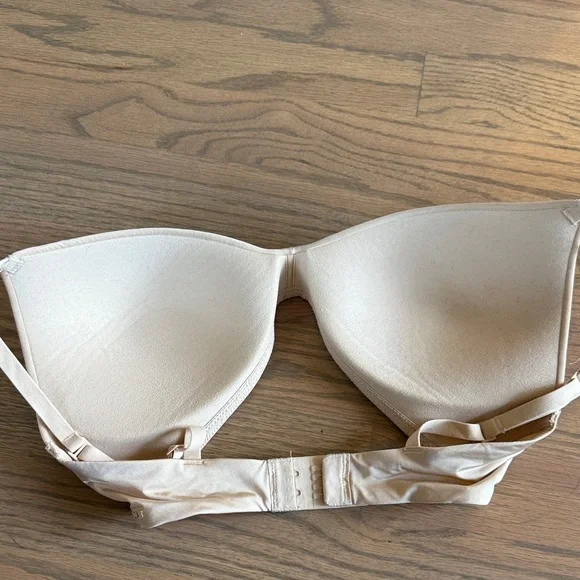 Skims Wireless Form T Shirt Bra - Picture 4 of 4